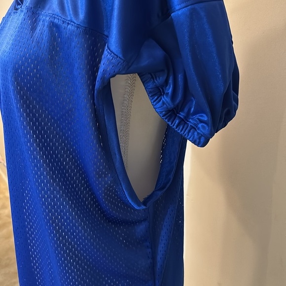 Youth UNDER ARMOR SHIRTS - Picture 3 of 10